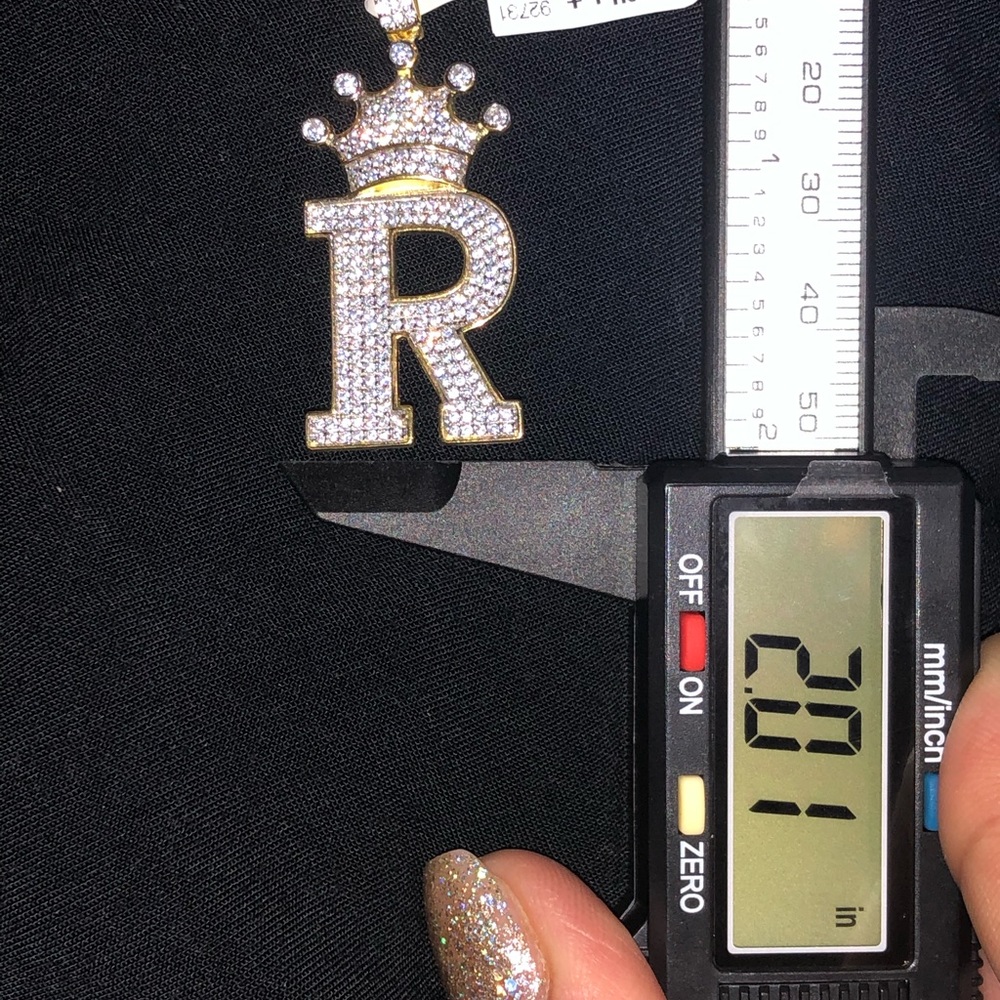 10k gold vermeil R initial pendant, Swarovski Crystal Initial, name necklace Wow - Picture 3 of 6